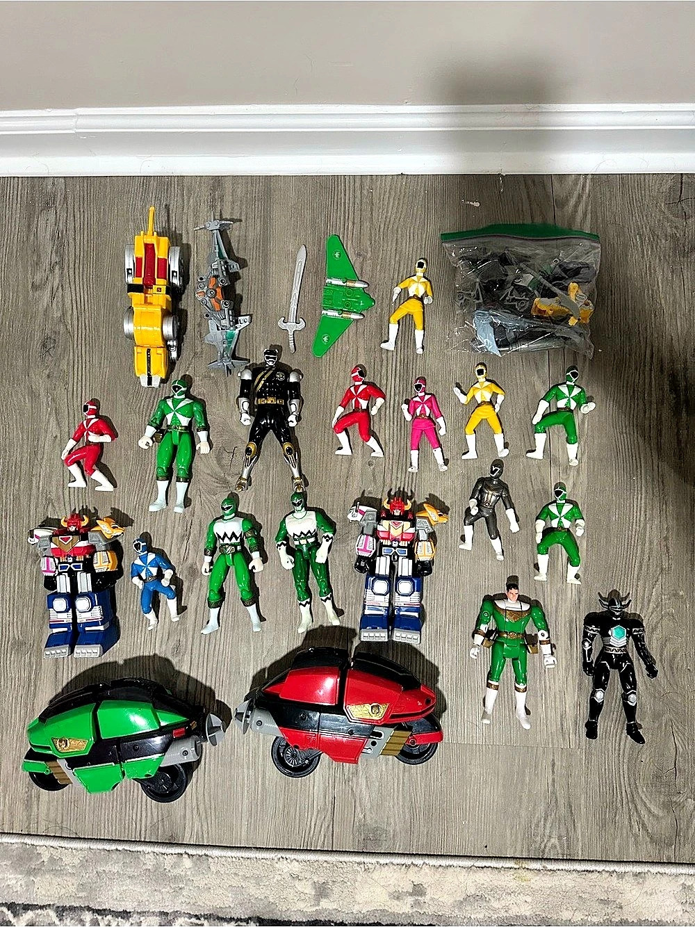 Bandai Power Rangers Action Figures and Megazord Lot Figure Lot